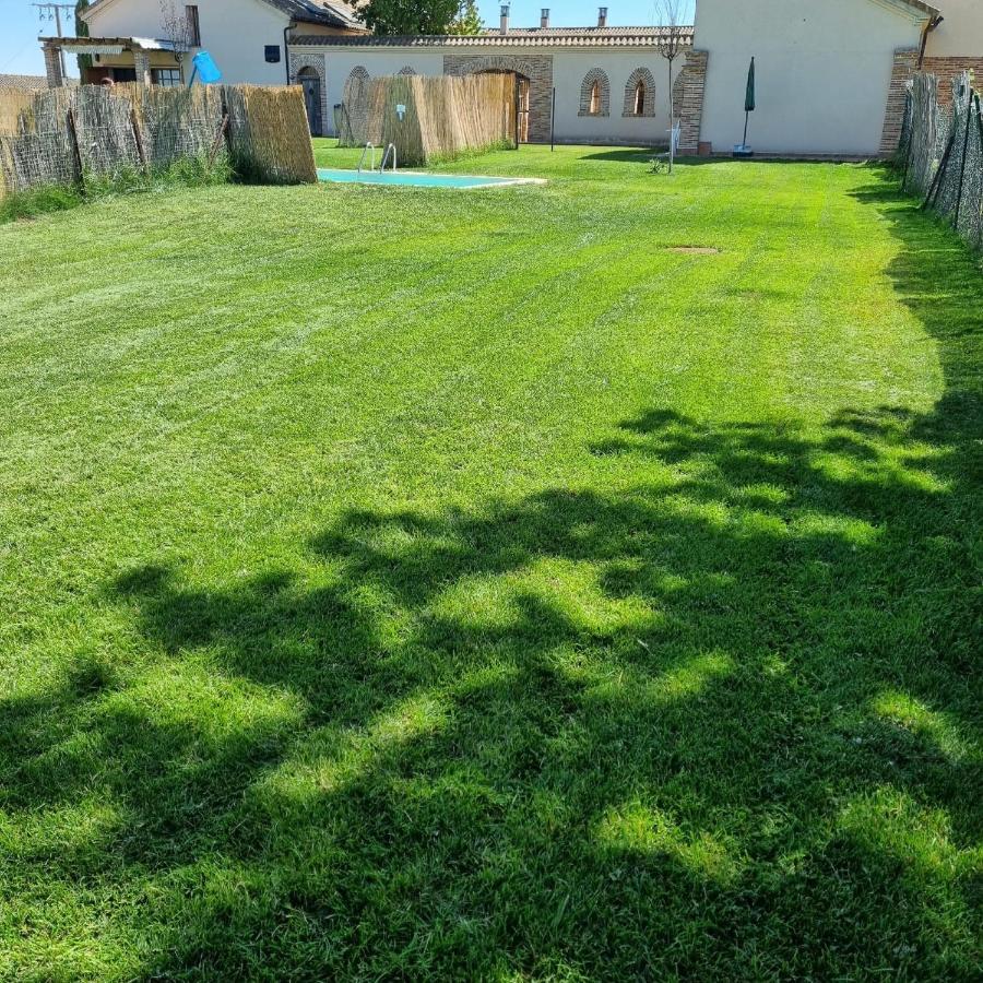 Casas Olmo y Fresno jardín y piscina a 17 kilómetros de Salamanca Exterior foto
