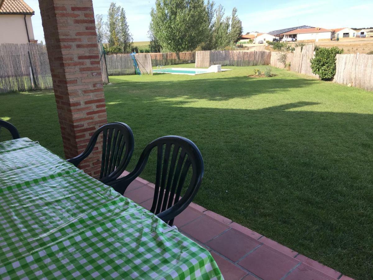 Casas Olmo y Fresno jardín y piscina a 17 kilómetros de Salamanca Exterior foto